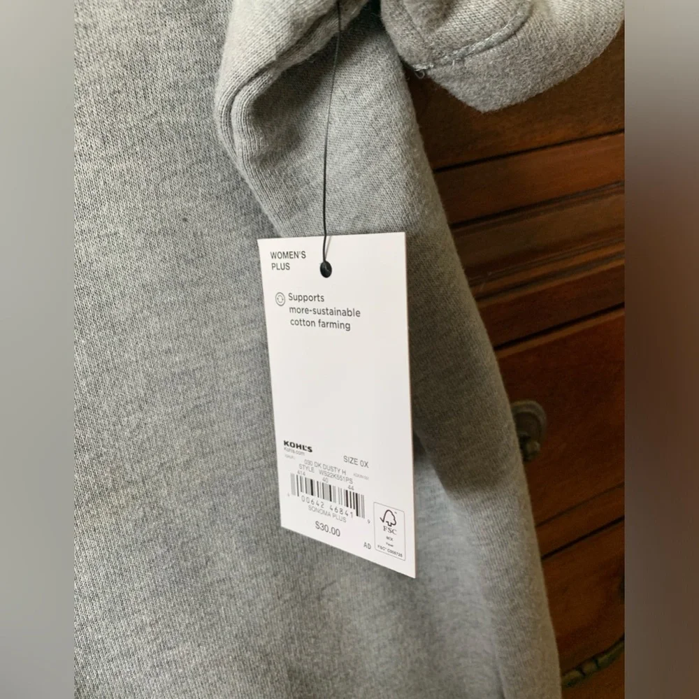 Kohls short sleeve sweatshirt - Picture 2 of 3